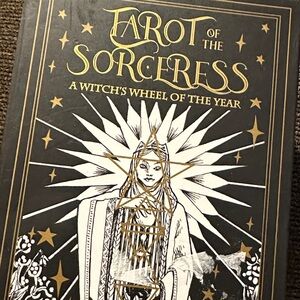Tarot of the Sorceress Deck — Black & Gold